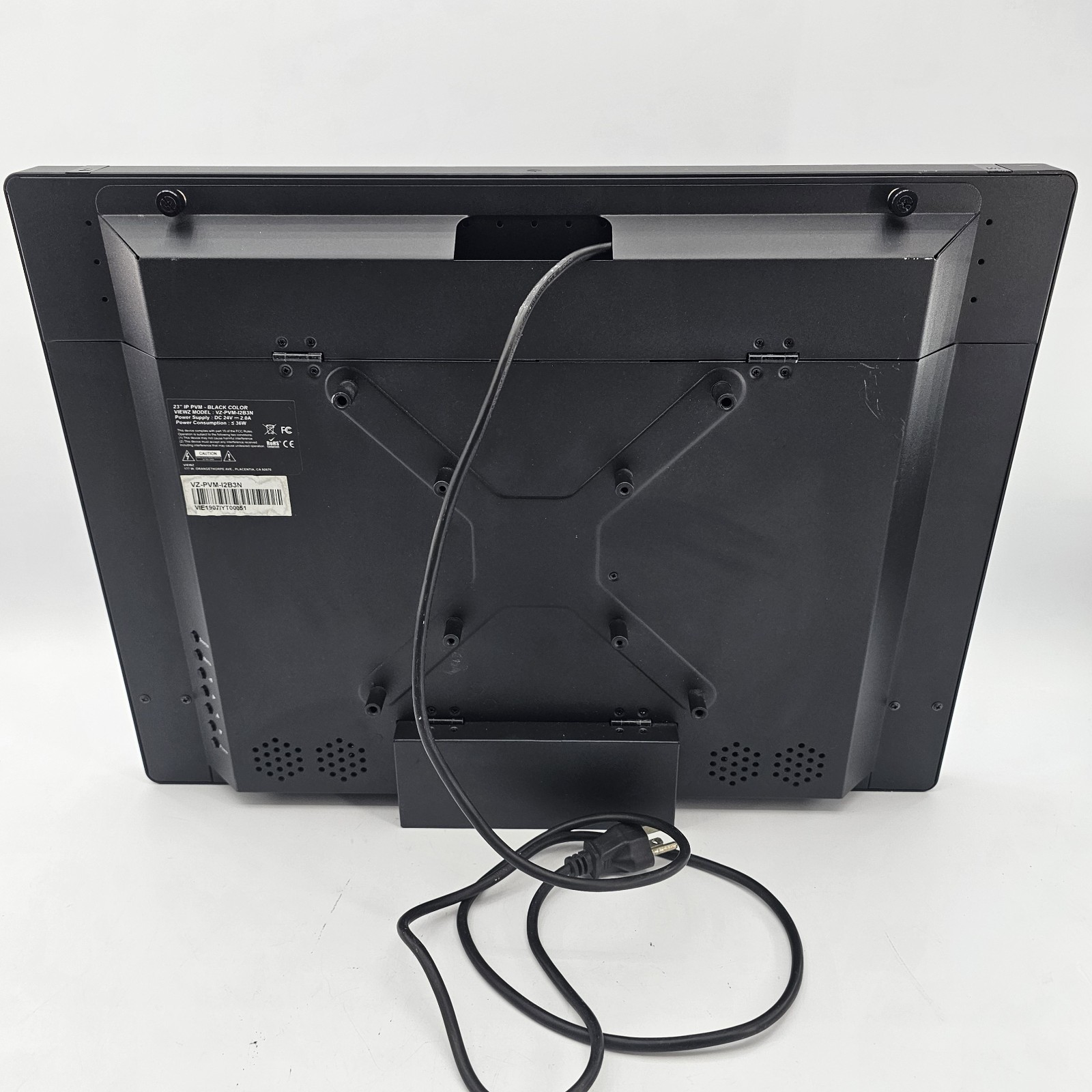 ViewZ VZ-PVM-I2B3N 23″ 1920×1080 IP PVM Based CCTV Monitor w 2MP Camera Black