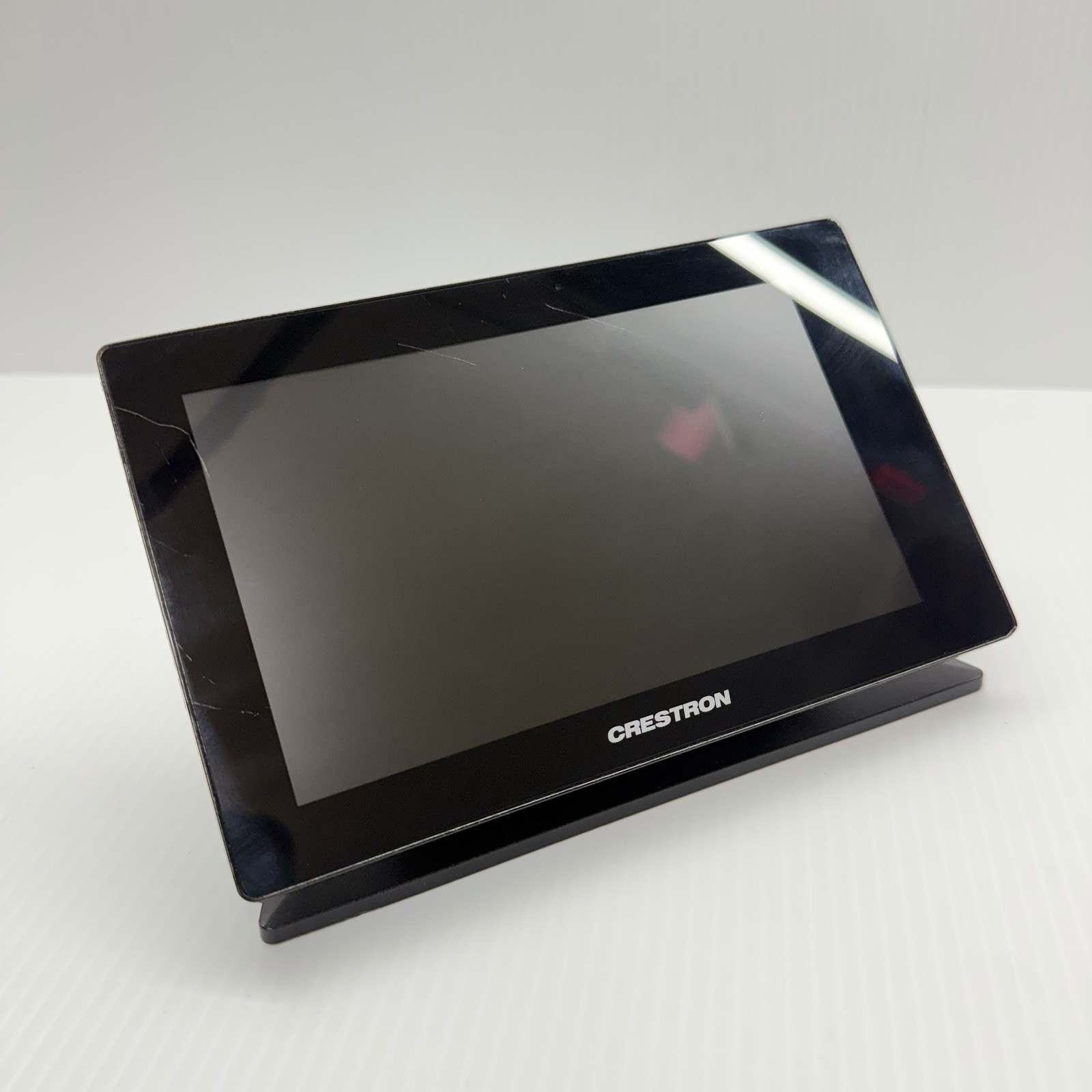 Crestron TSW-760-B-S 7” Touch Screen – Black w Base Stand TSW-760-TTK-B-S