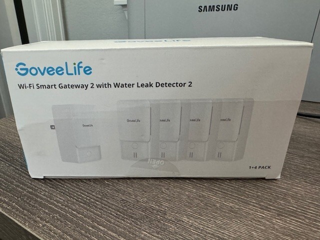 GoveeLife Wi-Fi Smart Gateway 2 with Water Leak Detector 2 1+4 Pack. BRAND NEW