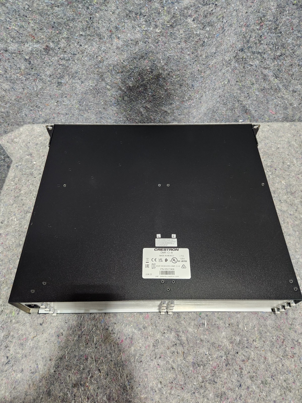 Crestron DMF-CI-8 DigitalMedia 2U Rackmoun 8-Slot Card Chassis for DM-NVX-C DMCF