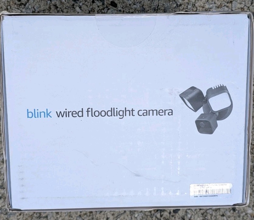 Blink Wired Floodlight Camera Smart Security Camera 2600 Lumens HD Live View NEW