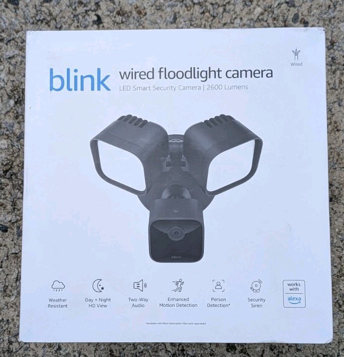 Blink Wired Floodlight Camera Smart Security Camera 2600 Lumens HD Live View NEW