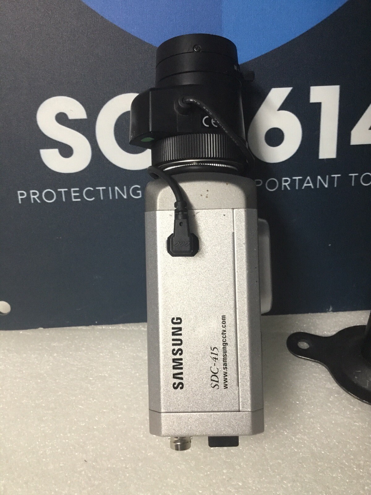 Samsung SDC-415NA Security Color Camera W/530TVL 5-50mm Wall Mount Stand TESTED!