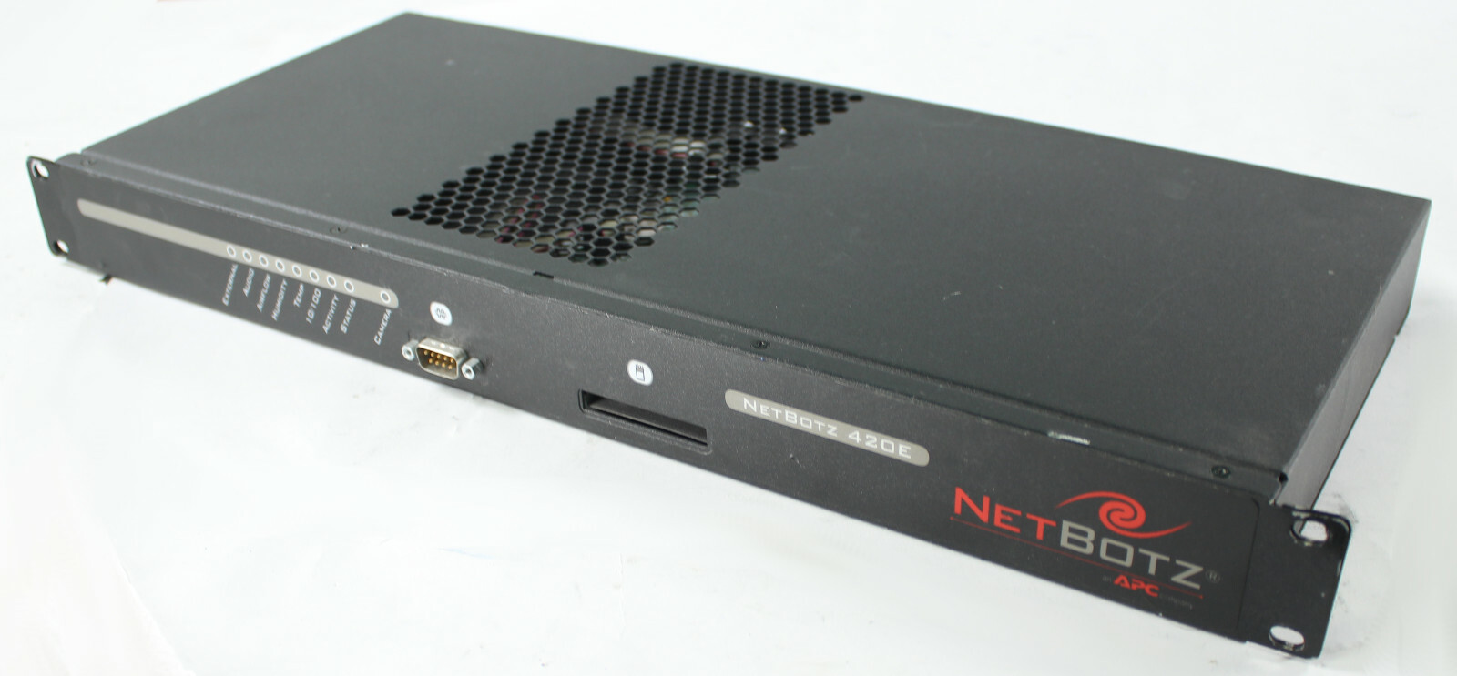 APC NetBotz 420E Cameraless Rack Performance Monitoring Server