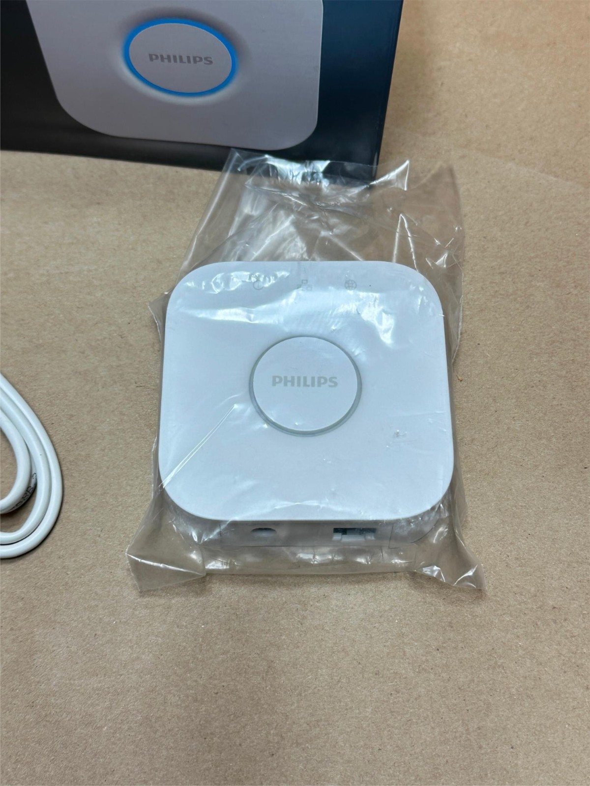 Philips Hue Bridge (3rd Generation) Lighting Controller Hub – White