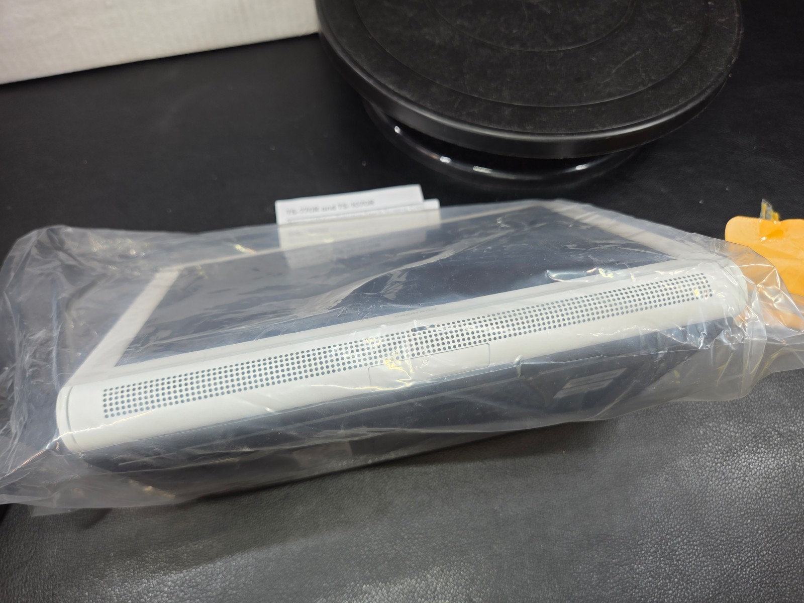 Crestron Electronics TS-1070R-W 10.1″ Tabletop Touch Screen New Open Box