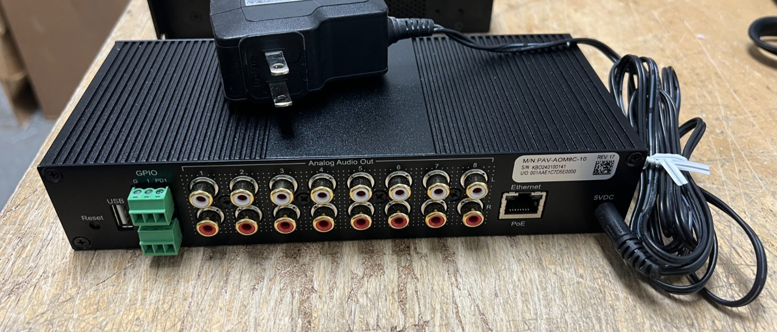 Savant PAV-AOM8C-10 16 Channel Audio Output IP Receiver Rev 17