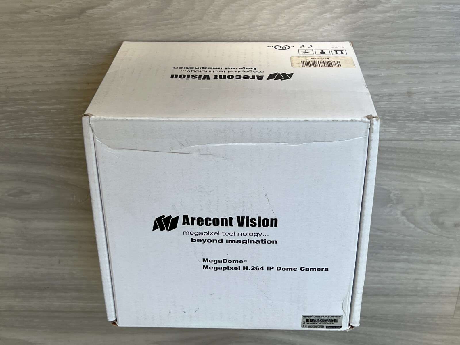 New Arecont AV2256PM MegaDome®2 1080p 1920×1080, 30 fps, WDR, Day/Night, 2.8-8m
