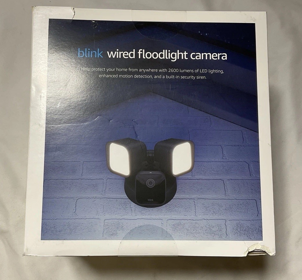 Blink Wired Floodlight Smart security camera 2600 lumens HD Black DAMAGEDBOX G9