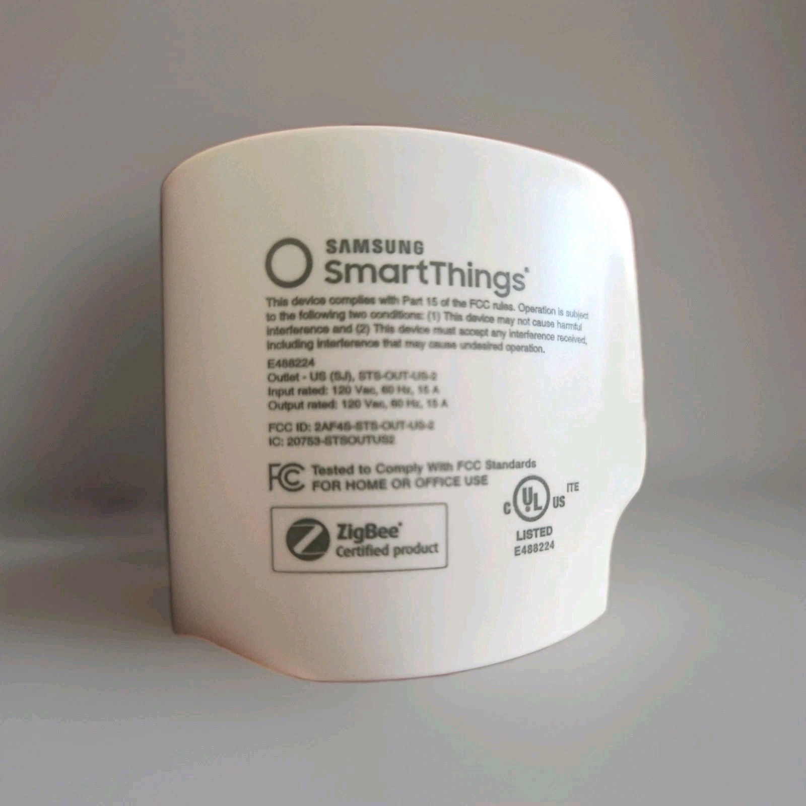 Samsung SmartThings Outlet – ZigBee Certified New – Open Box