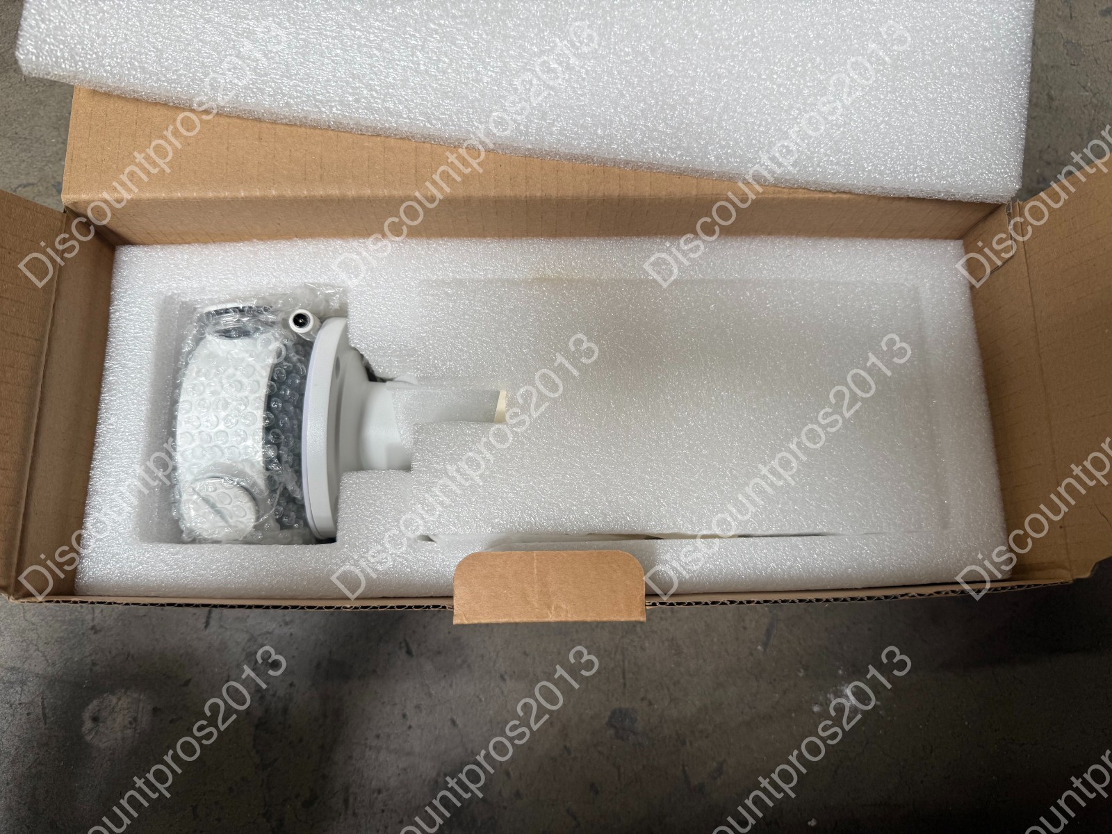 SCW Hornet Pro 3.0 44230 3MP IP Bullet Security Camera — NEW IN BOX