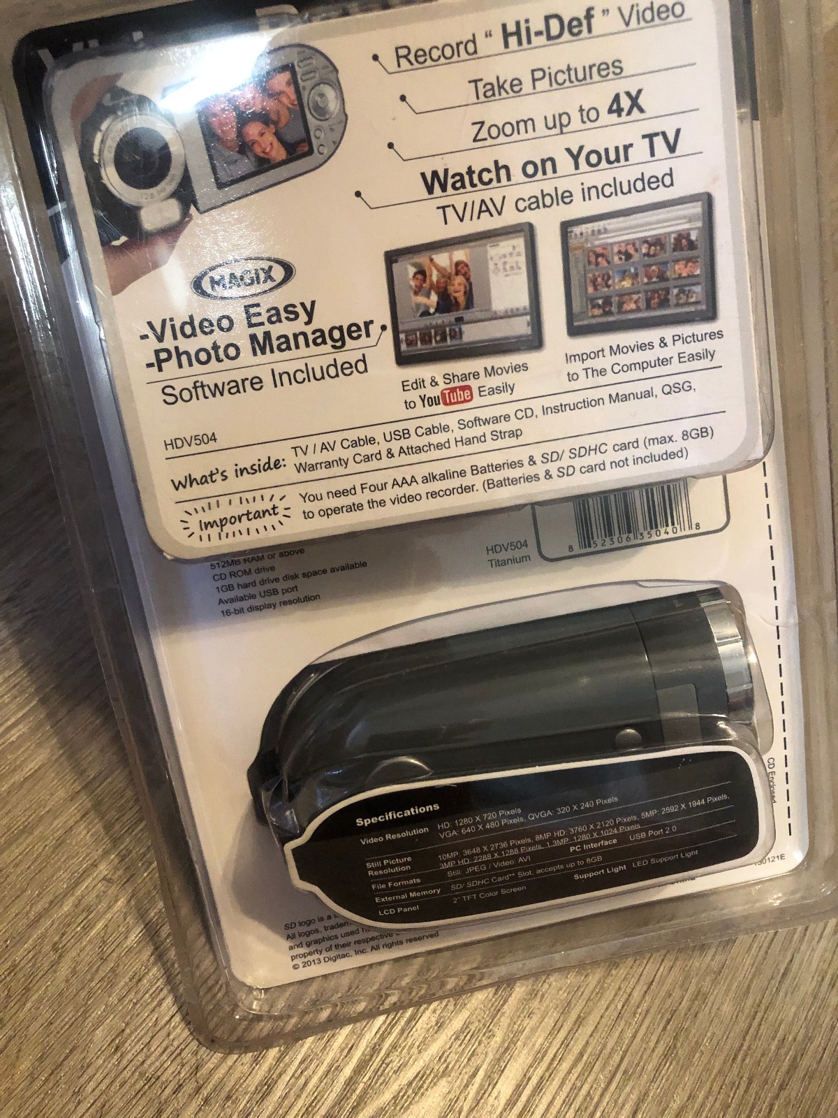 Jazz 10MP 1.8in LCD Flip Camcorder Digital Camera Platinum Jazz HDV504