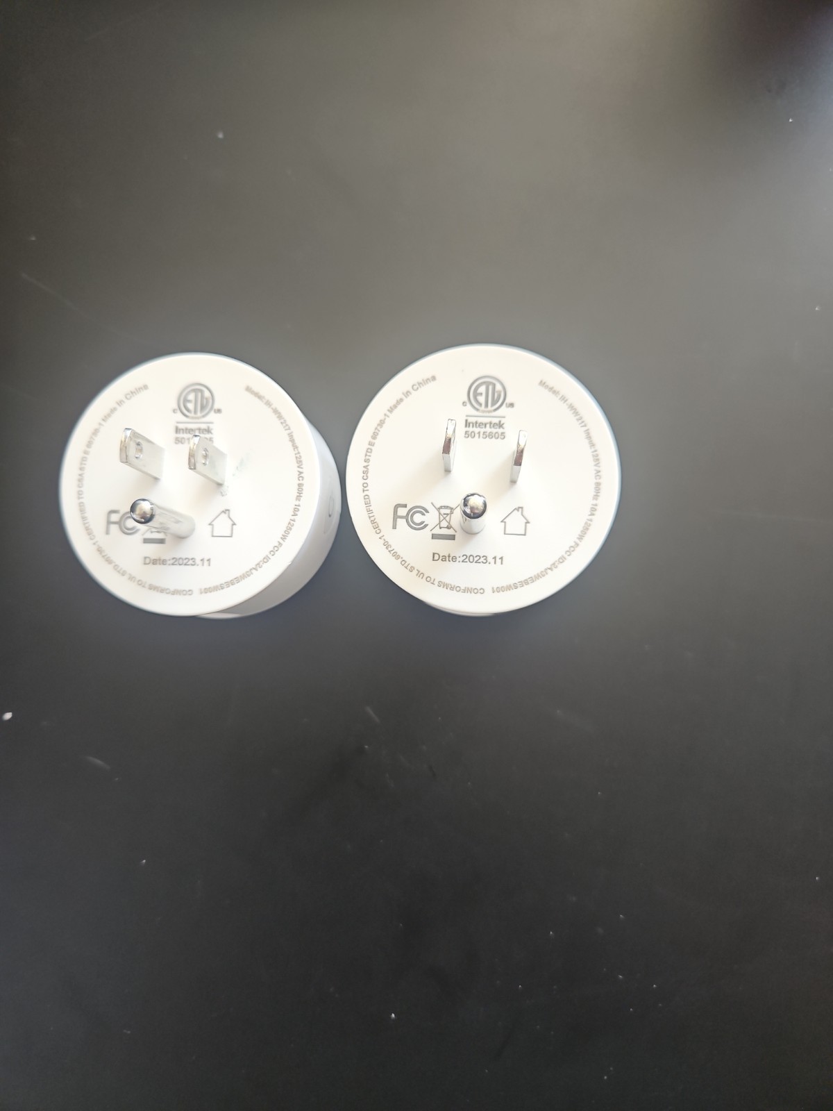 iHome Smart Plug Works with Alexa and Google Home, App Control, 10 Amps – 2 Pack