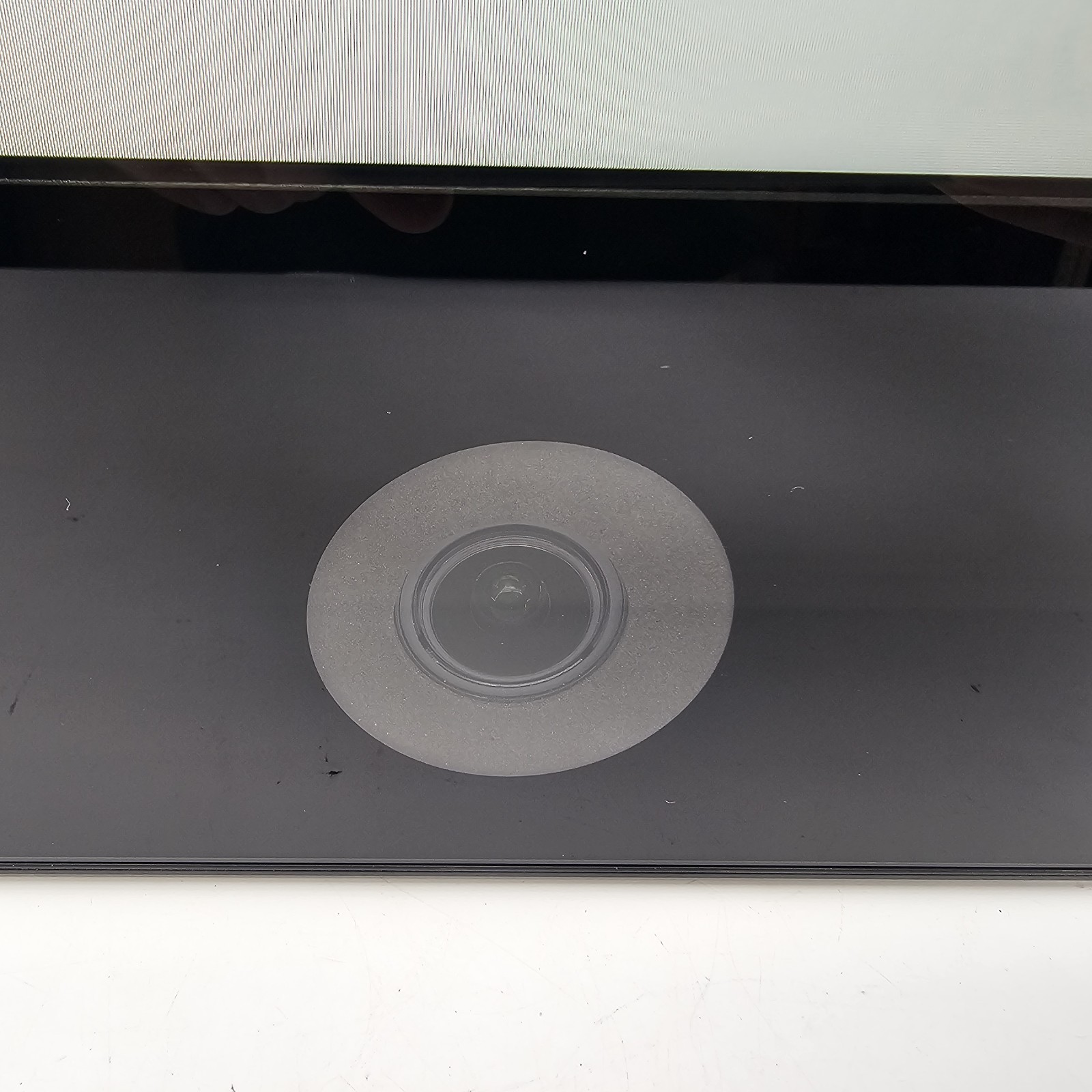ViewZ VZ-PVM-I2B3N 23″ 1920×1080 IP PVM Based CCTV Monitor w 2MP Camera Black