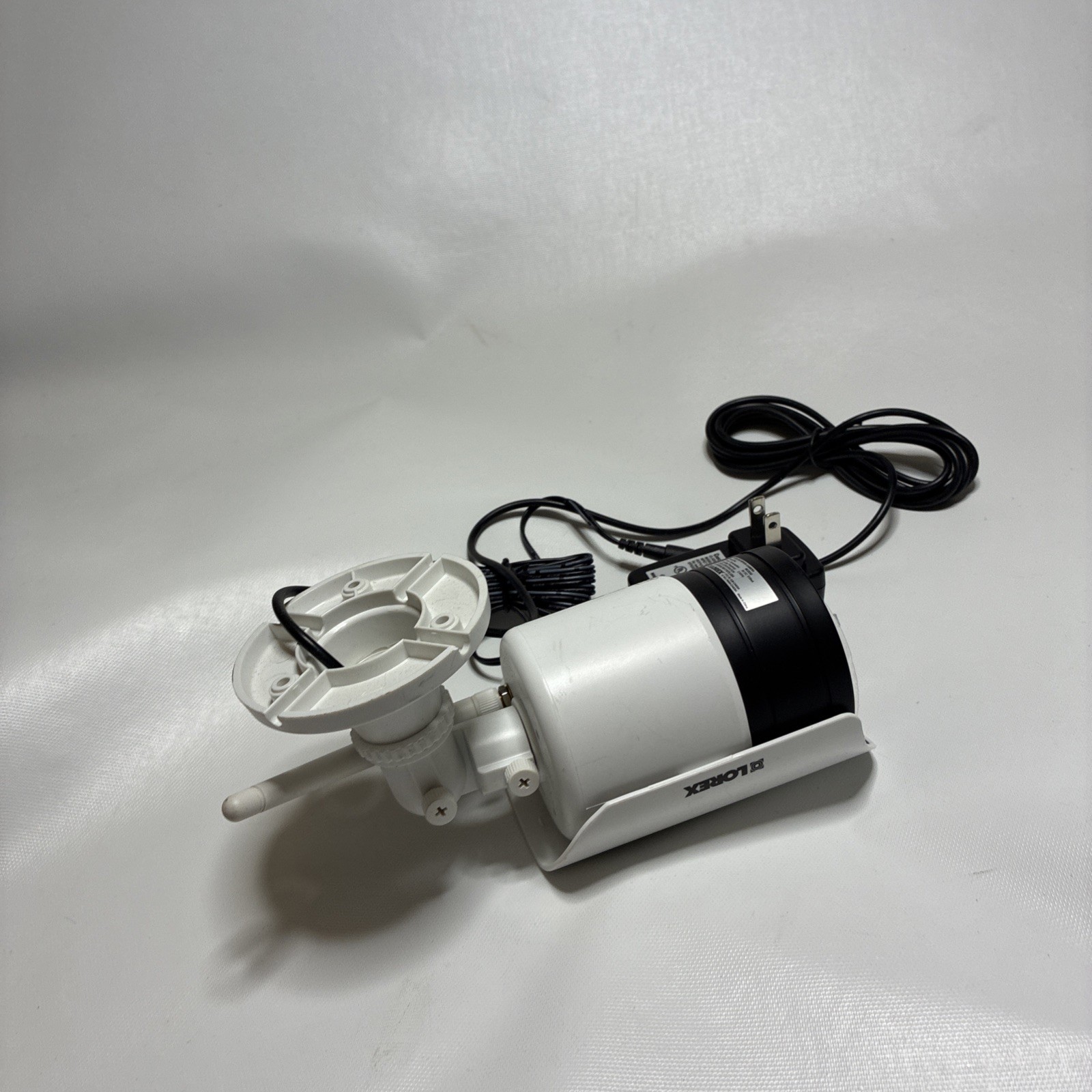 White Lorex MC2232 Wireless Security Indoor Outdoor CAMERA ONLY
