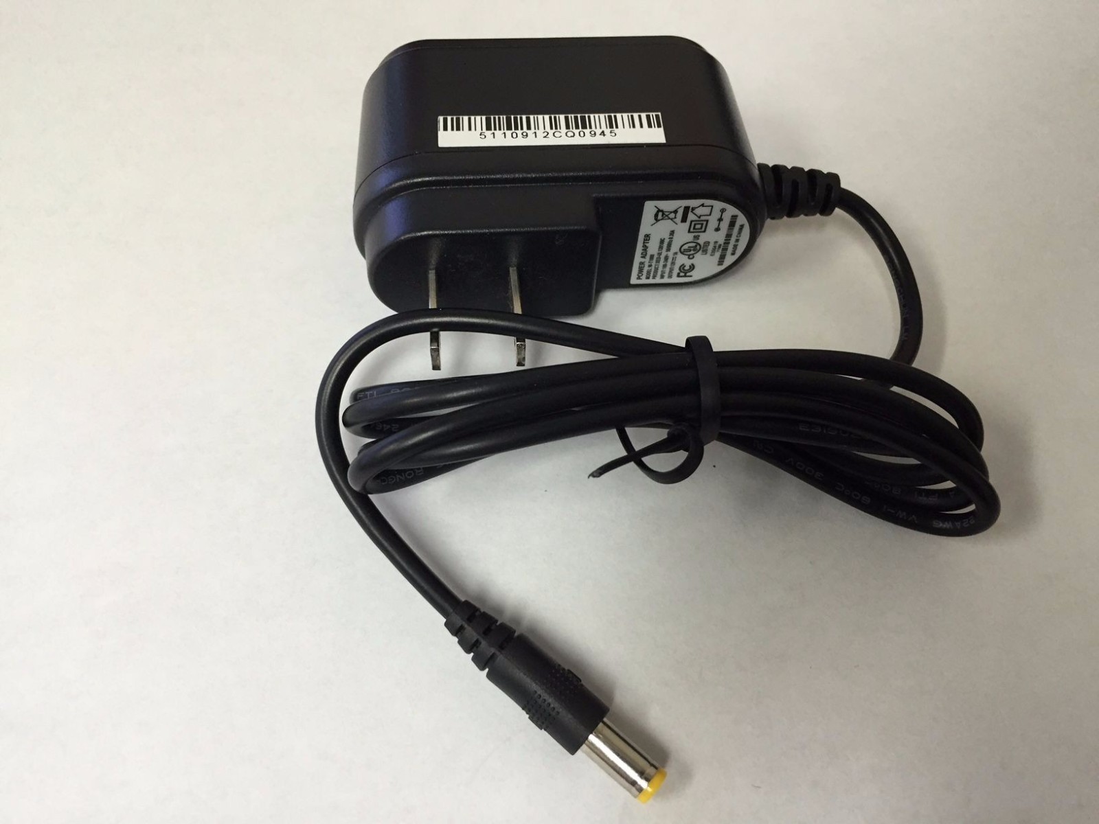 AC DC 12V 1.0A Power Supply Adapter Switching for Cameras DVR NVR