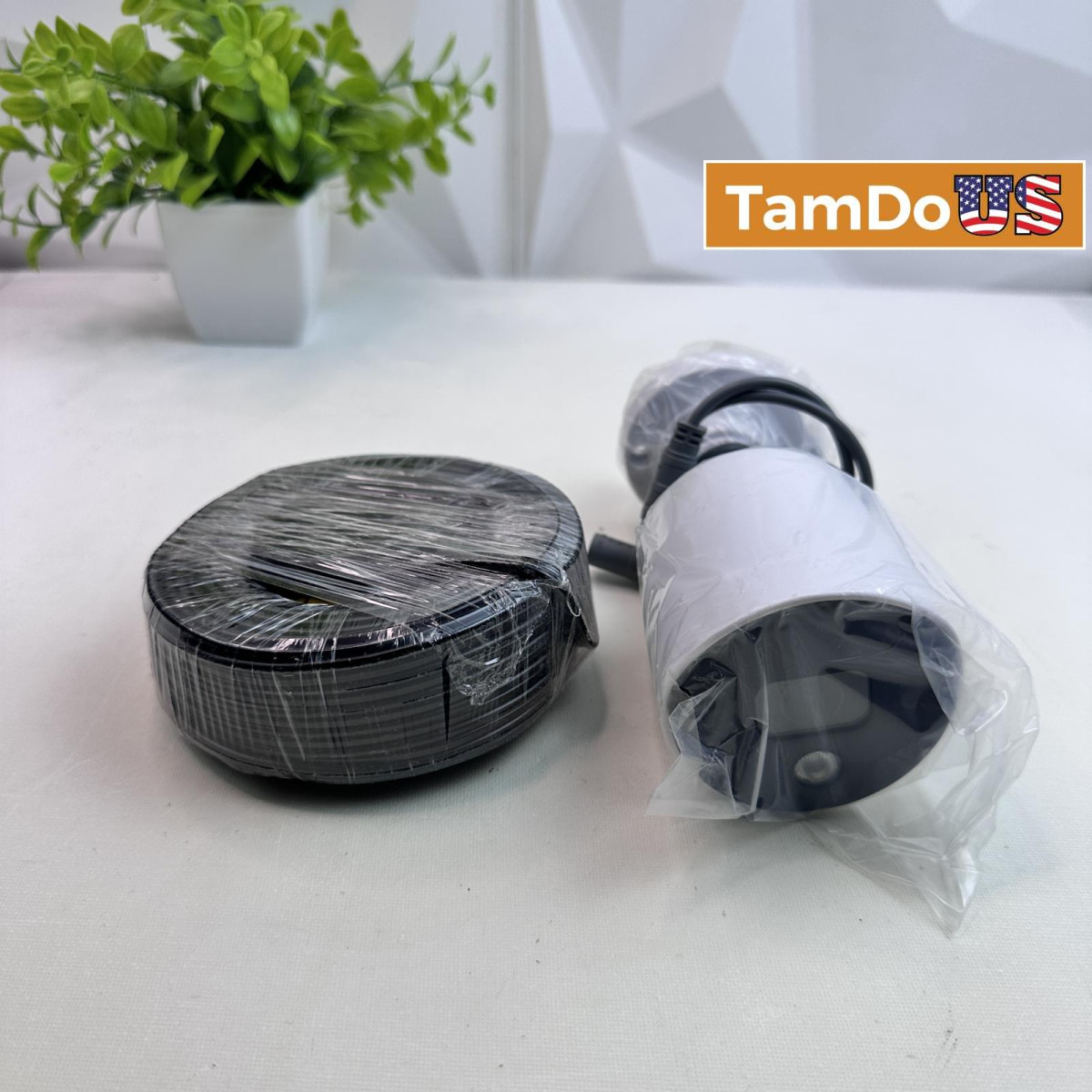 CM-DP8L-B-V2 Security Camera with Power Adapter – 15V 0.35A