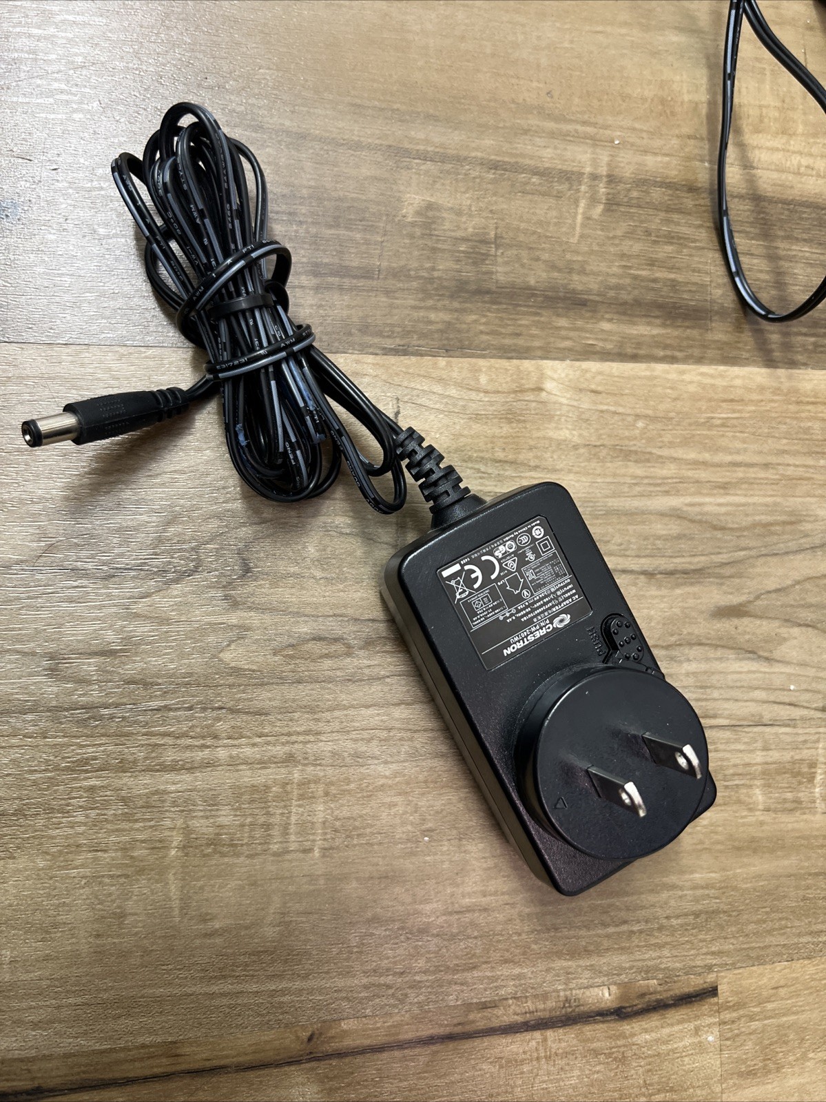Genuine Crestron SFF2400075U1BA AC Adapter PW-2407WU 24V 0.75A