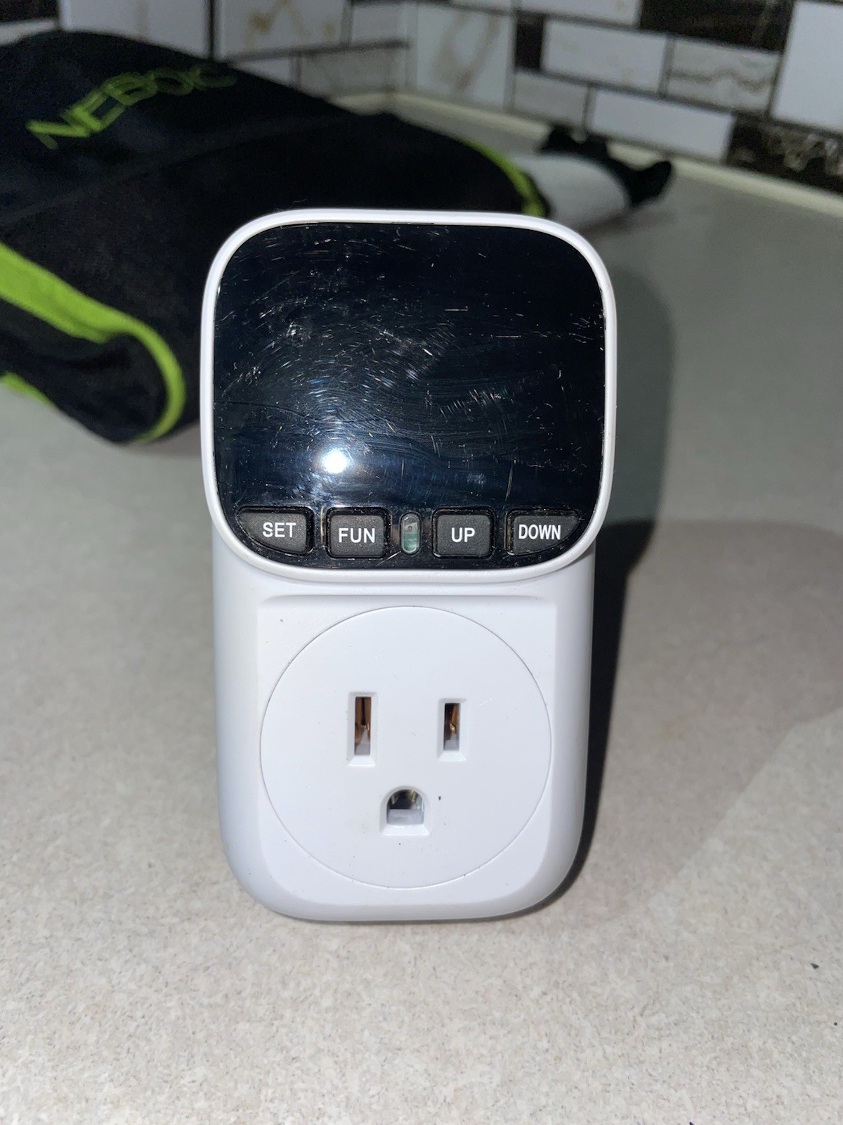 White Programmable Timer Smart Plug Type B 120V 15A Plastic