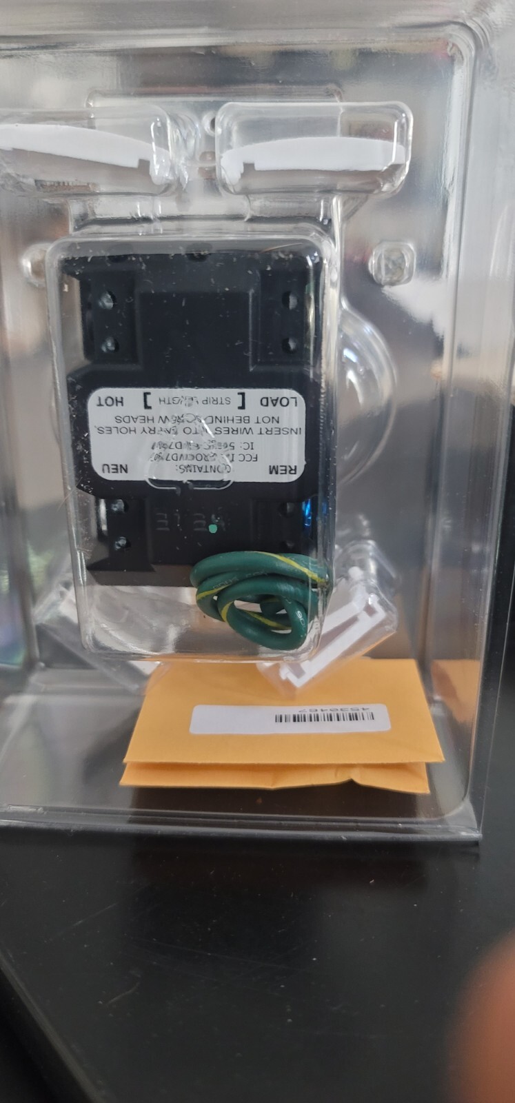 Crestron In-Wall Universal Phase Dimmer M201917001, 120 VAC, White Smooth Cameo