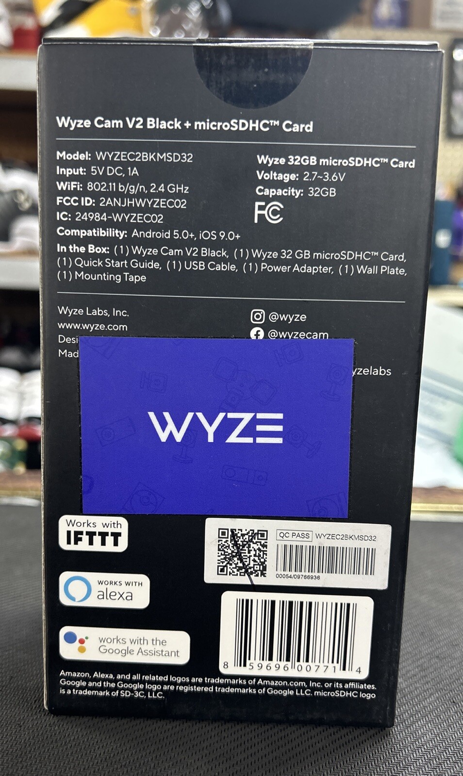 WYZE CAM 1080P HD WiFi Indoor Camera WYZEC2BKMSD32 SEALED