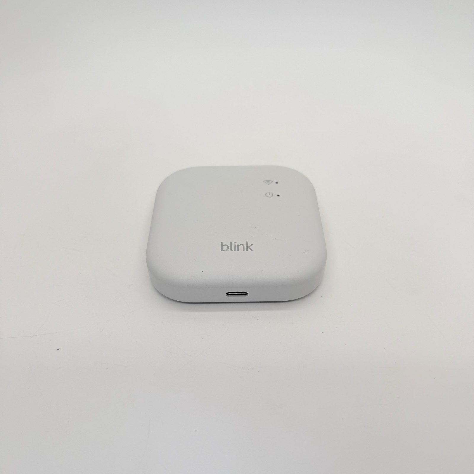 Sync Module XR (newest model) System hub for all Blink devices, up to 400 Feet
