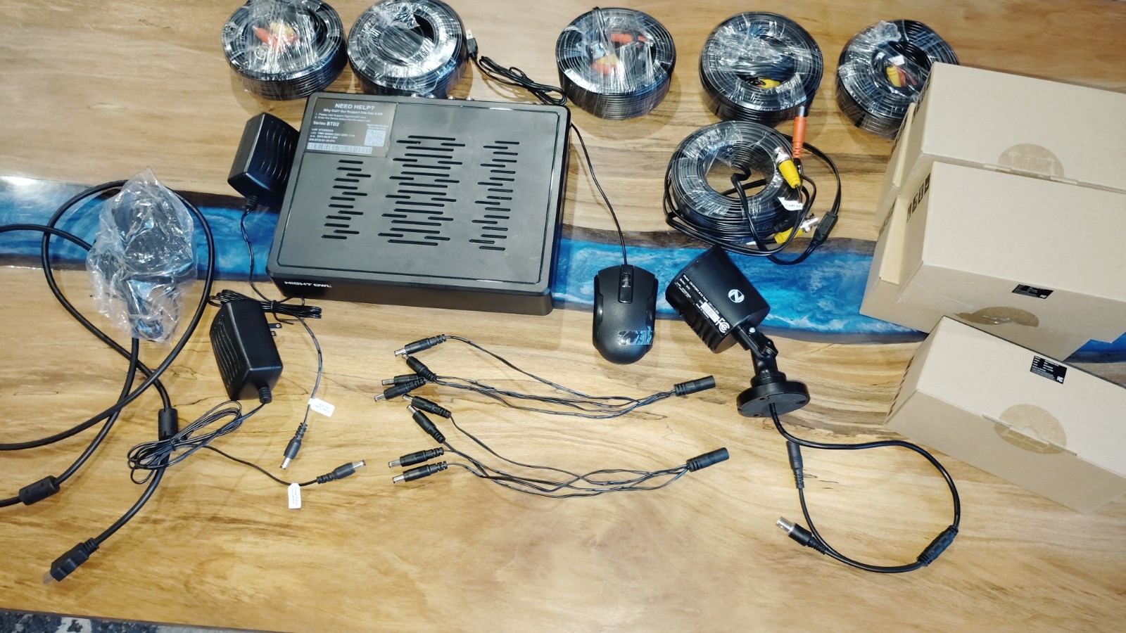 night owl 1080p hd wired security system 1TB hard drive and 6 camera’s