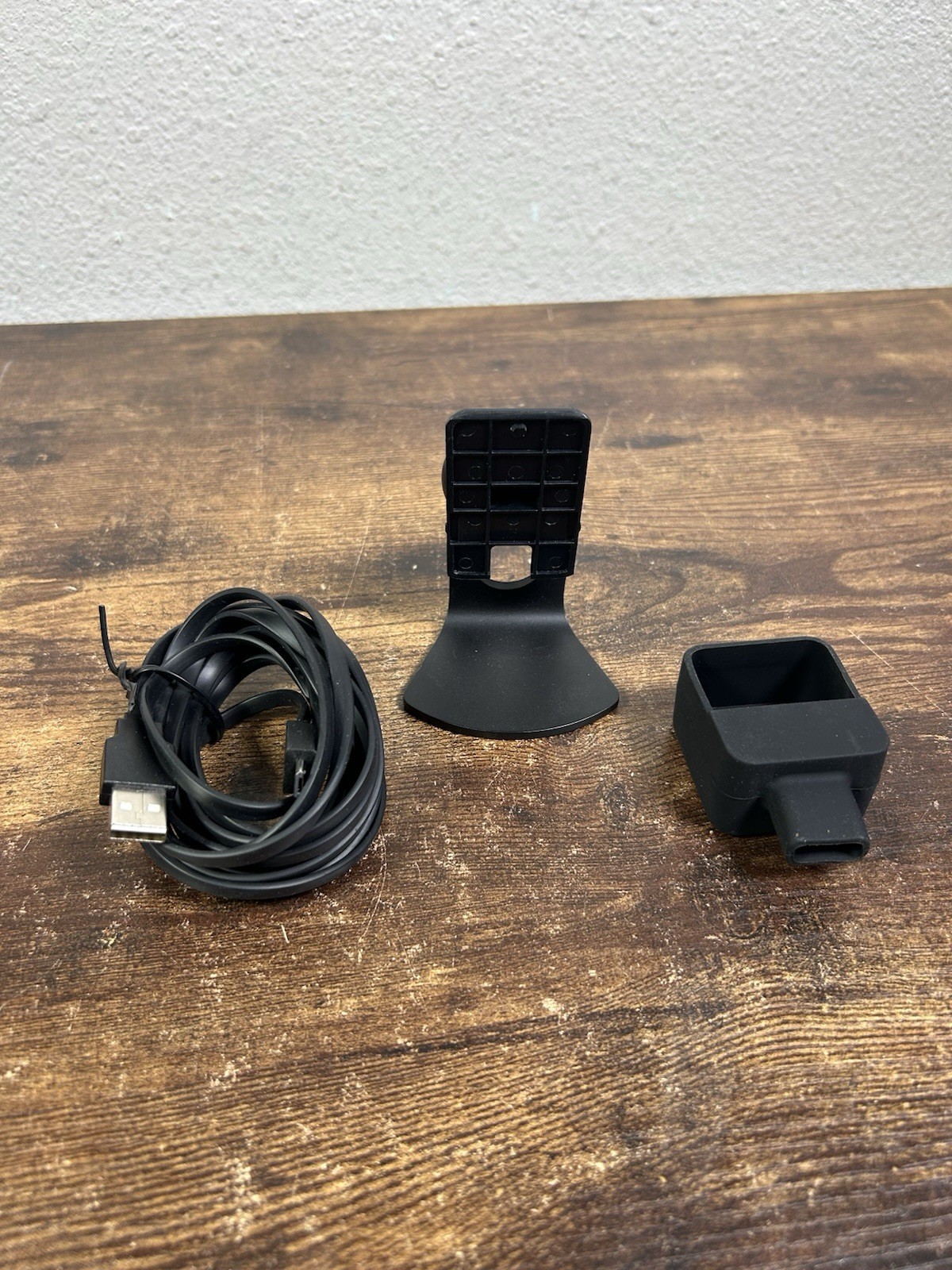 SimpliSafe Stand Mount for SSCM1 or SSCM2 Camera + Cord