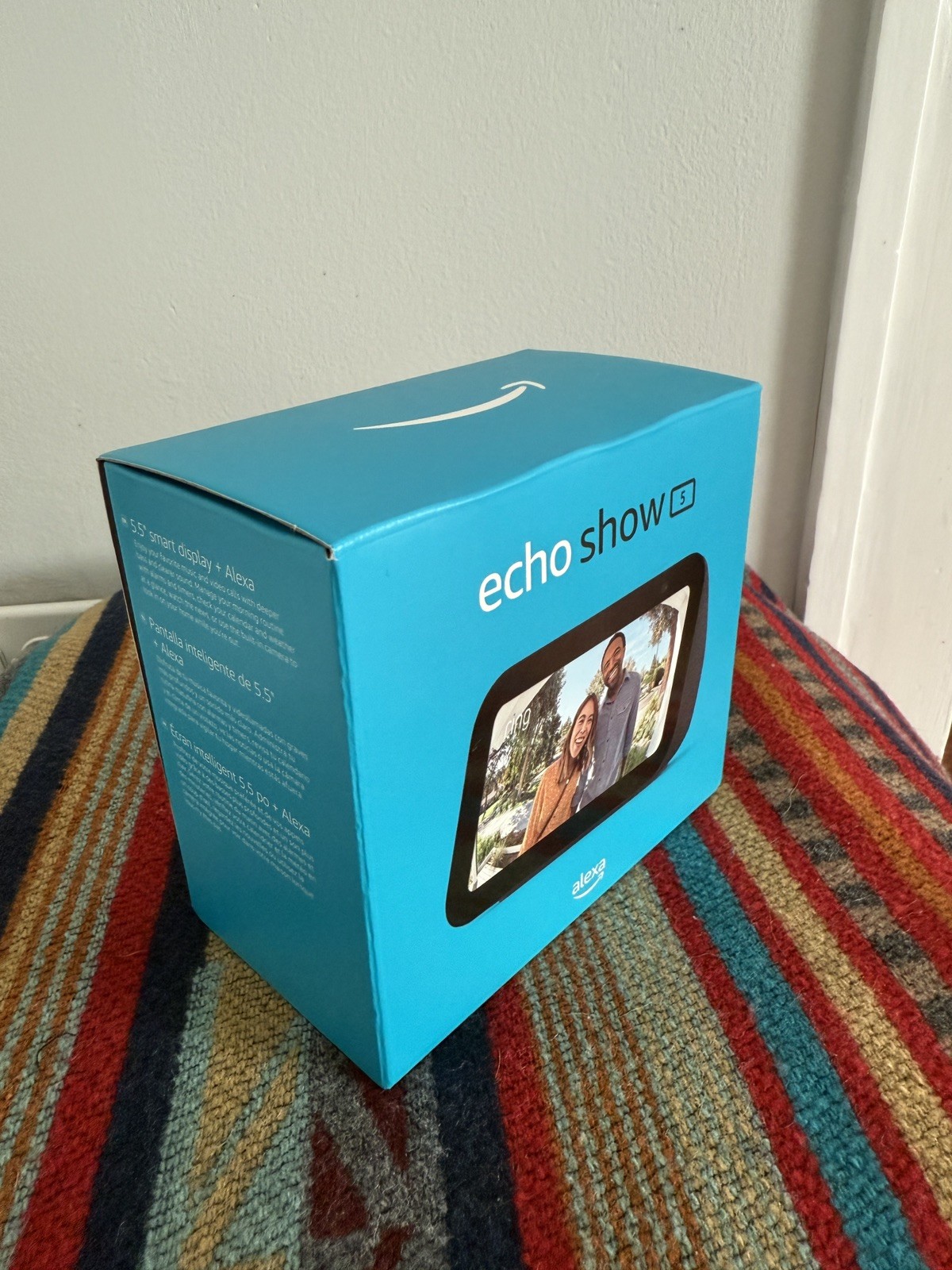 Amazon Echo Show 5 (3rd Gen) 5.5 Inch Smart Display with Alexa -new + sealed.
