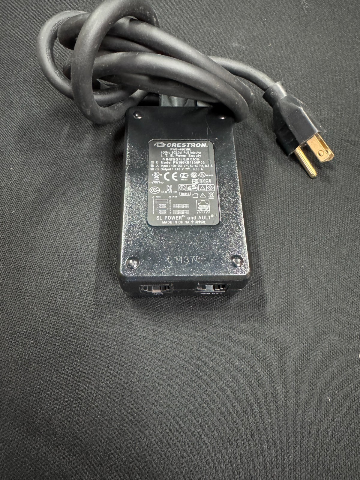 Crestron PWE-4803RU Power over ethernet 100Mb 802.3af POE injector 48V 0.35A