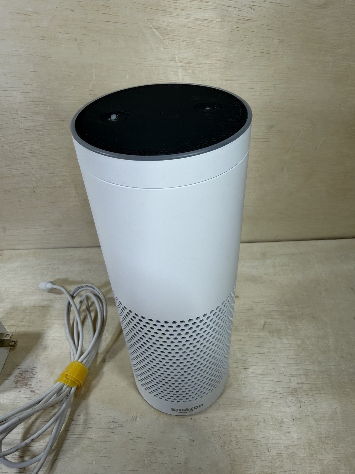 Amazon Echo 1st Generation White Bluetooth Alexa-Enabled Smart Speaker SK705DI