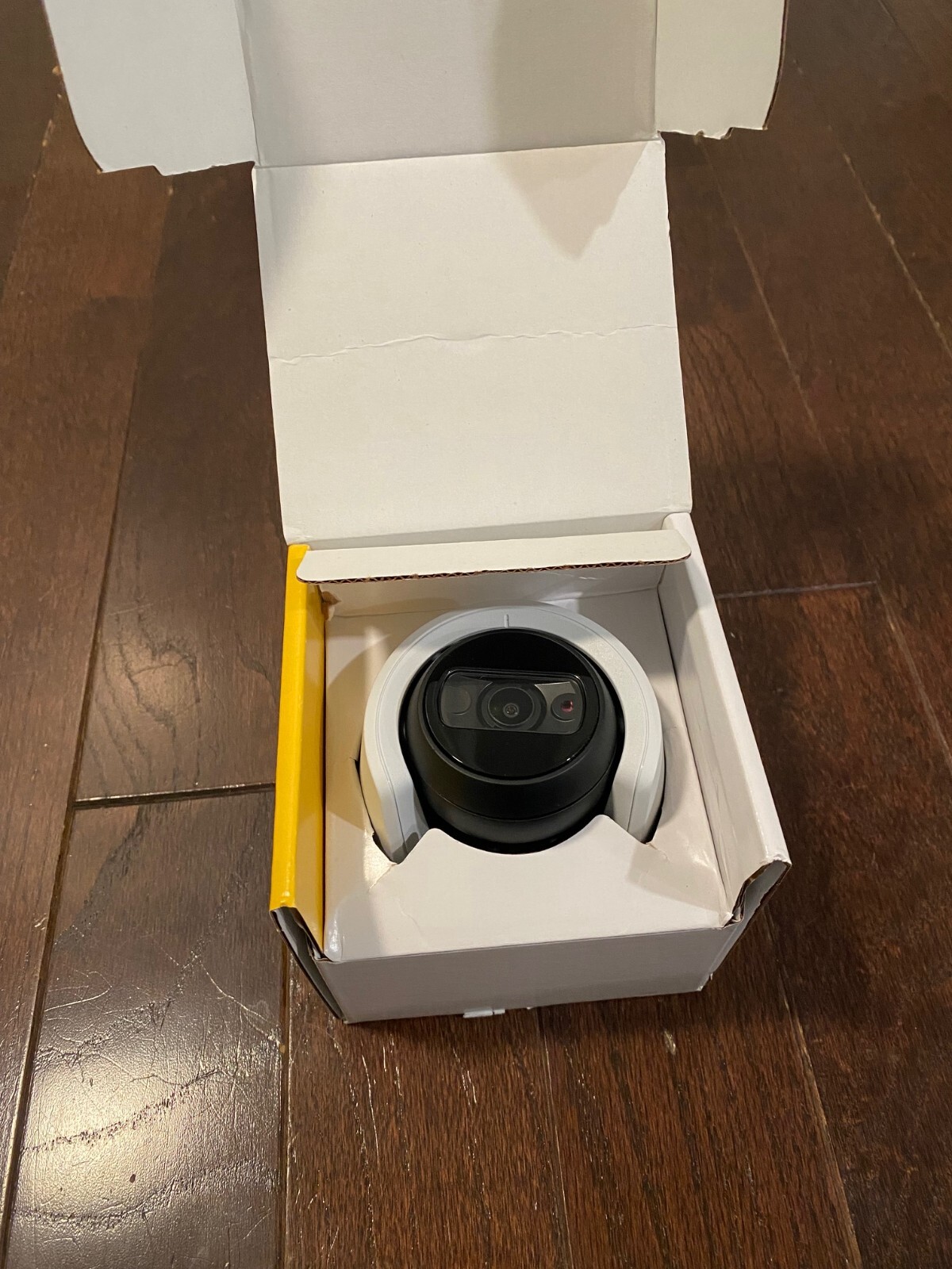 AXIS M3115-LVE Network Camera Indoor/Outdoor flat-faced 1080p dome with IR
