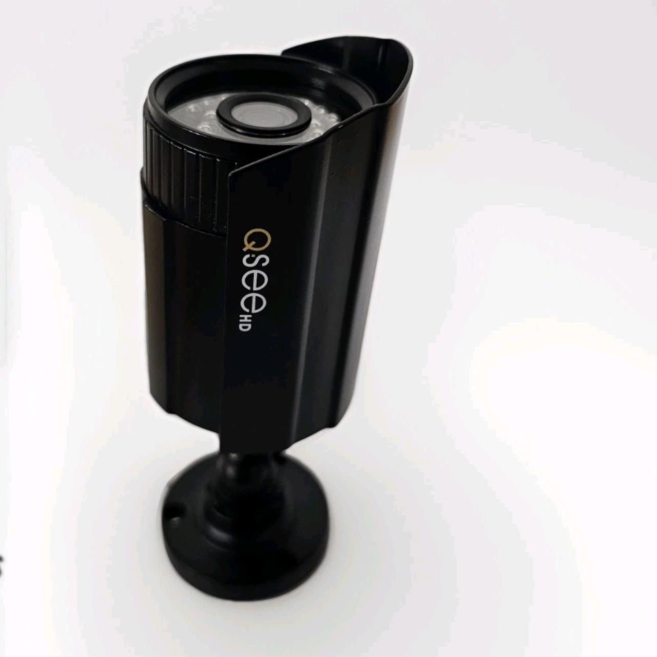 Q-See QTH8053B 1080p Bullet Camera with 60ft Cable & 100ft Night Vision
