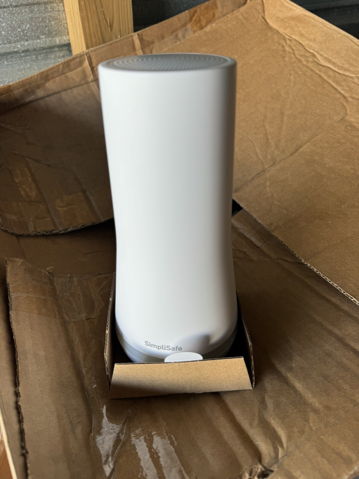 SimpliSafe Base Station, Keypad & Indoor Camera And Stand BS3W SSCM1 SSKP3