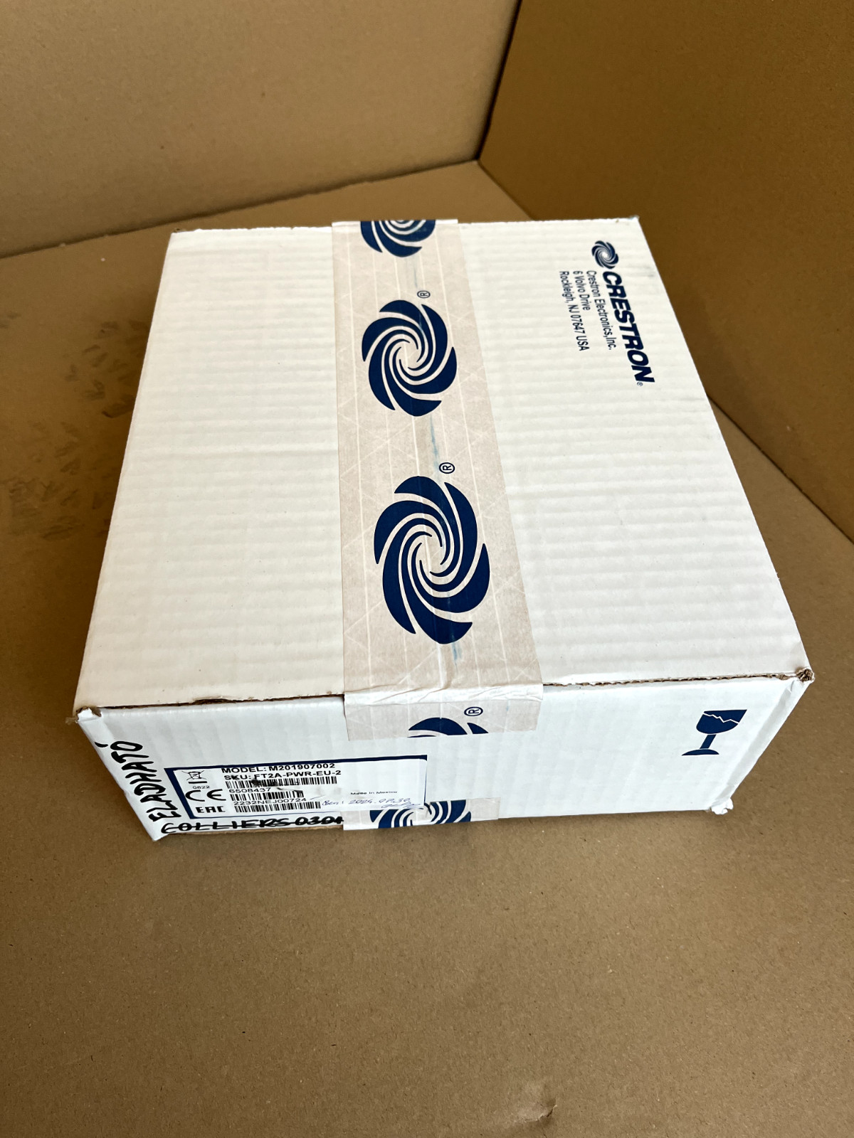 Crestron FT2A-PWR-EU-2 AC Power Outlet Module for FT2 Series