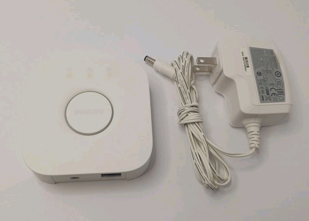 Philips Hue Smart Bridge Lighting Controller Hub 3241312018 & AC Power Supply