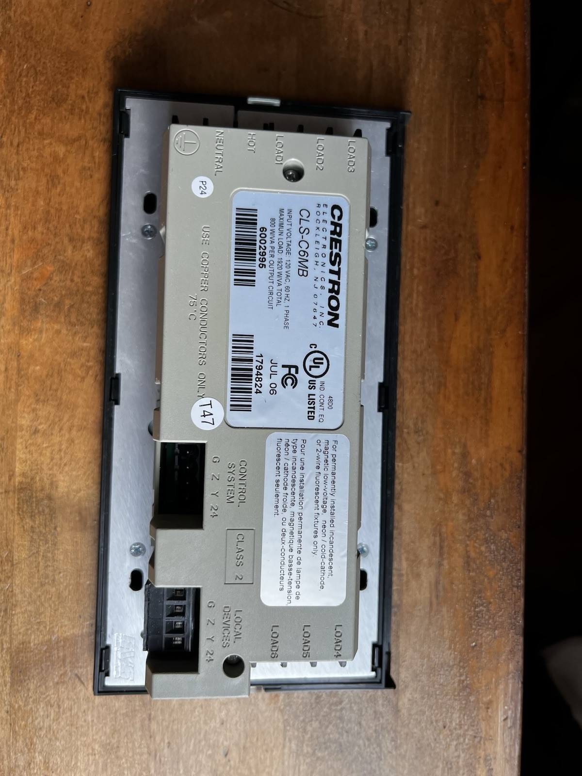 CLS-C6MB Crestron Lighting *USED* *Works great* Graphic Lens Is Slightly Damaged