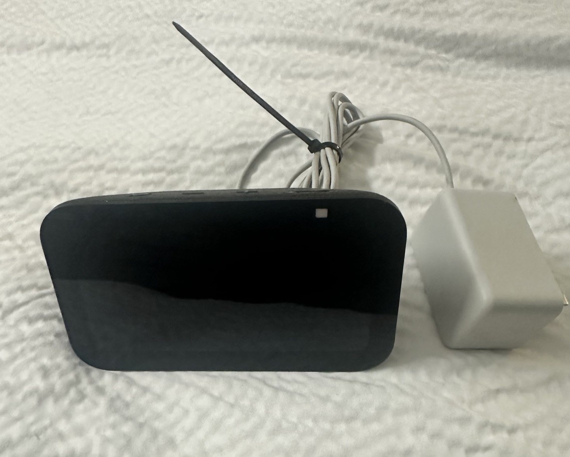 Amazon Echo Show 5 3rd Gen Smart Display Black H97N6S – with power cord