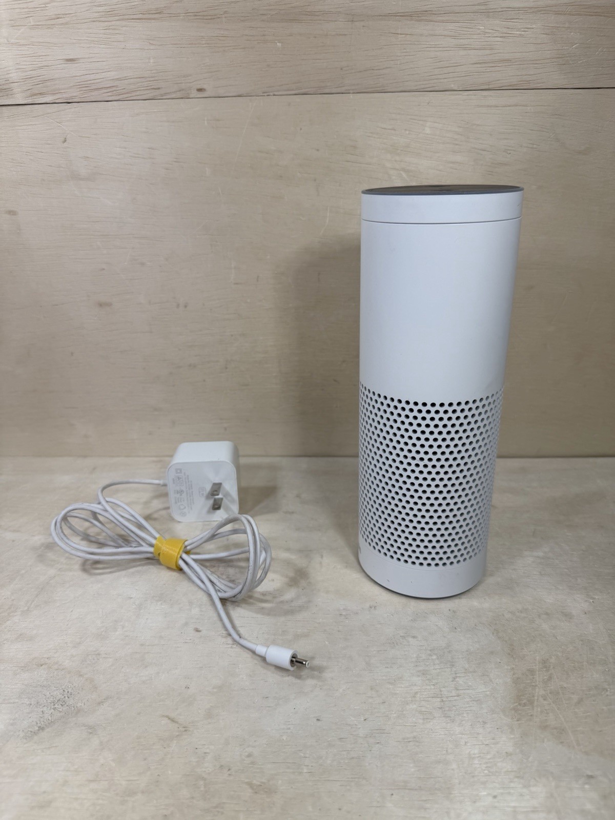 Amazon Echo 1st Generation White Bluetooth Alexa-Enabled Smart Speaker SK705DI