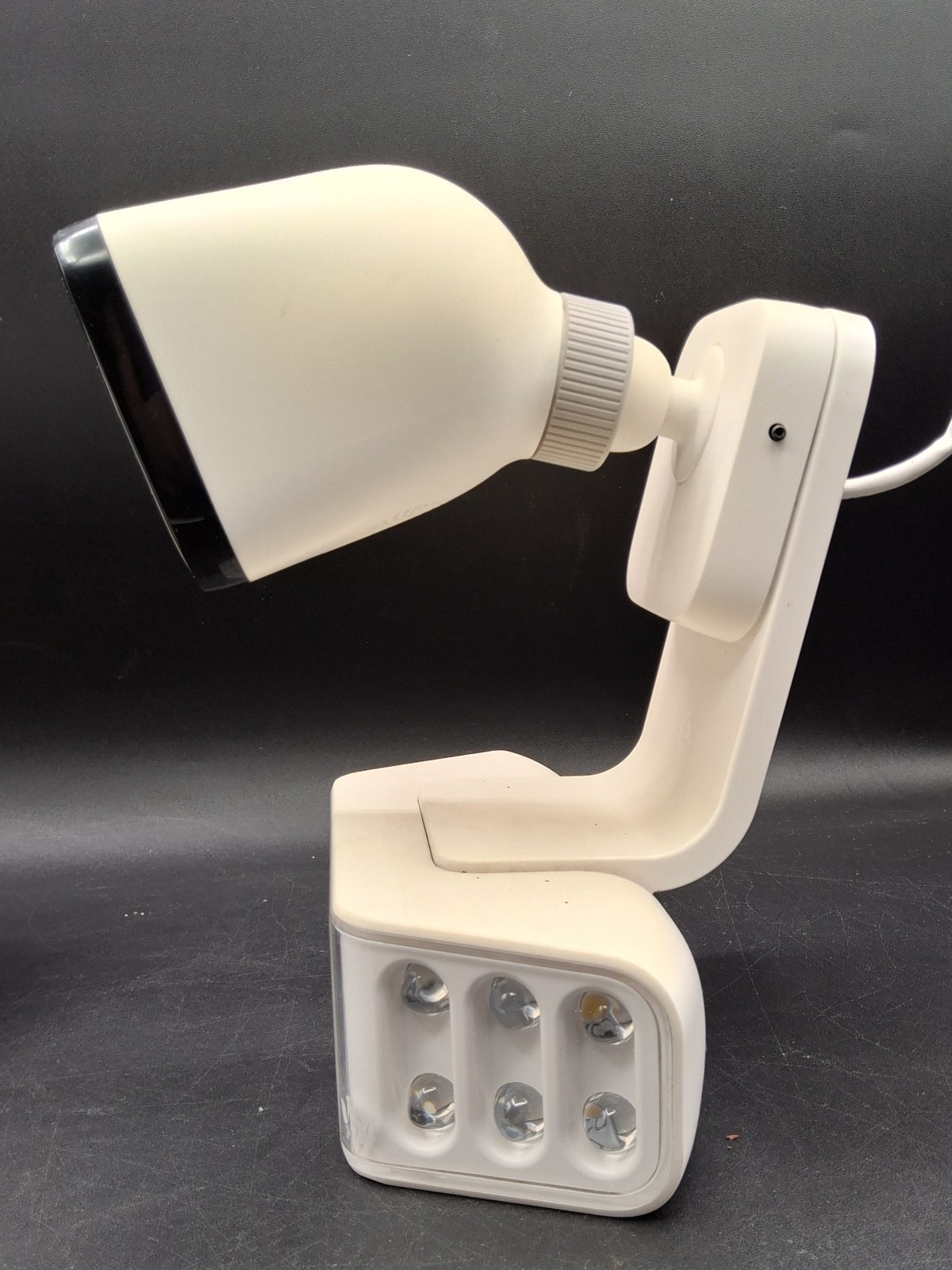 Used SYSTEM Vivint Outdoor Camera (2) VS-ODL100-WHT + Door Bell Control Panel
