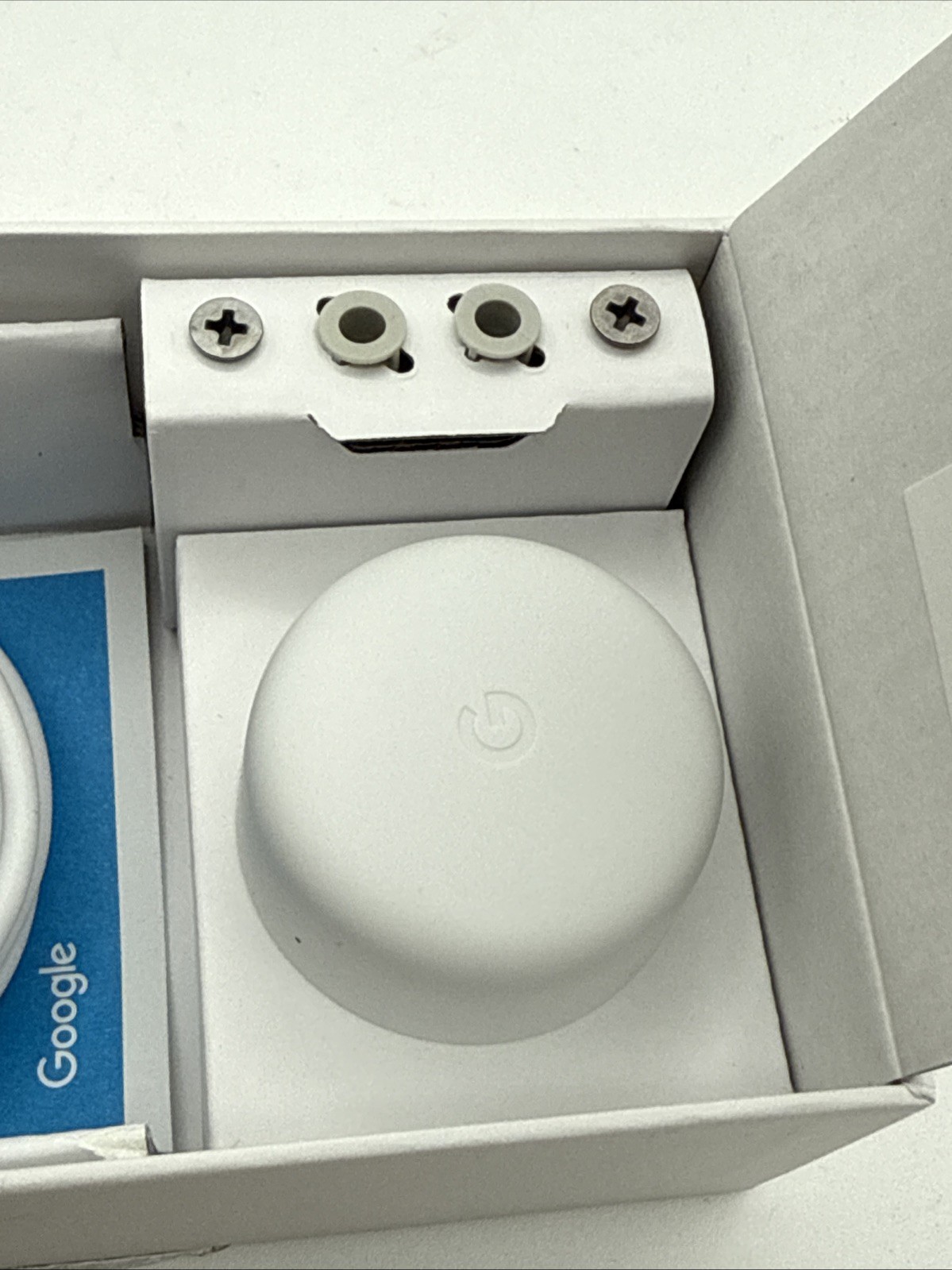 Google Nest Cam Indoor Wired Smart Home Security Camera Snow White GJQ9T