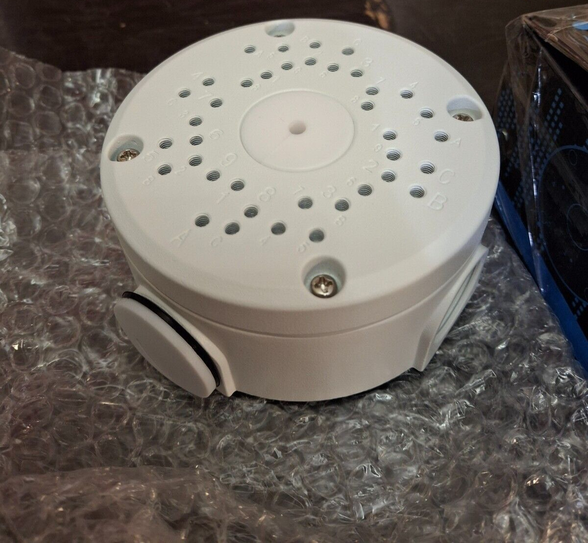 Why 8.0 4K 25/30 FPS Security Camera Holder Junction Box for OOSSXX *READ*