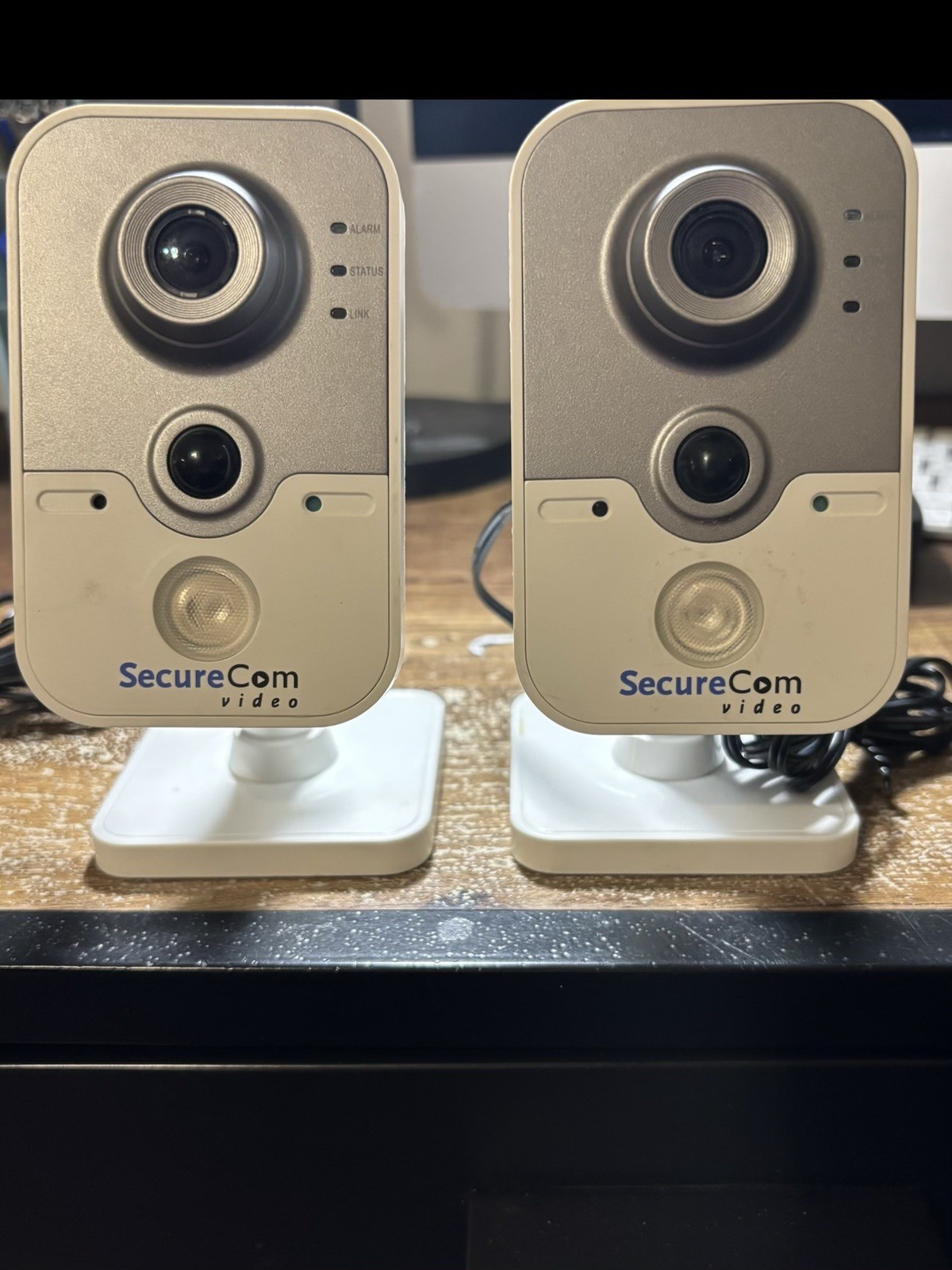 Secure Com Video V-4020C-1 Indoor Cube Cameras-This Is Two Cameras – Must Sell