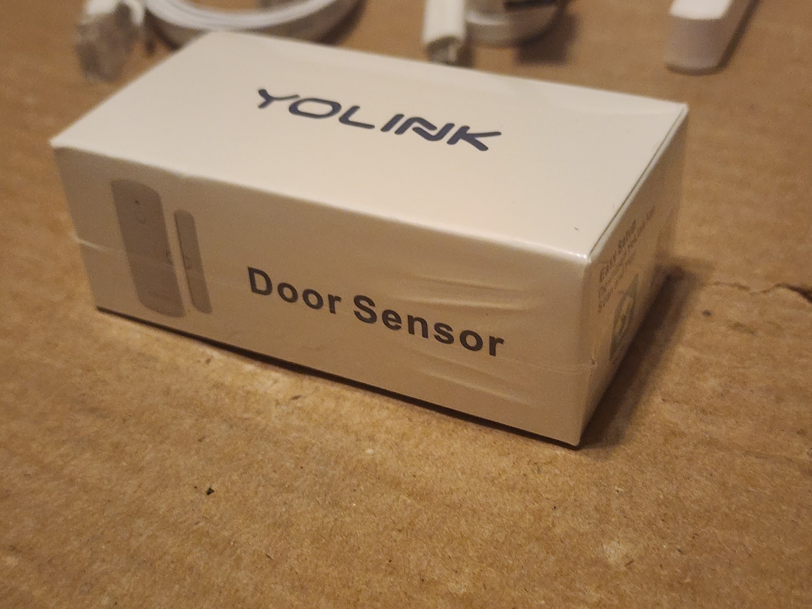 YOLINK Smart Door Sensor Starter Kit Set: 2 Door Sensors & 1 Hub YS1603-UC