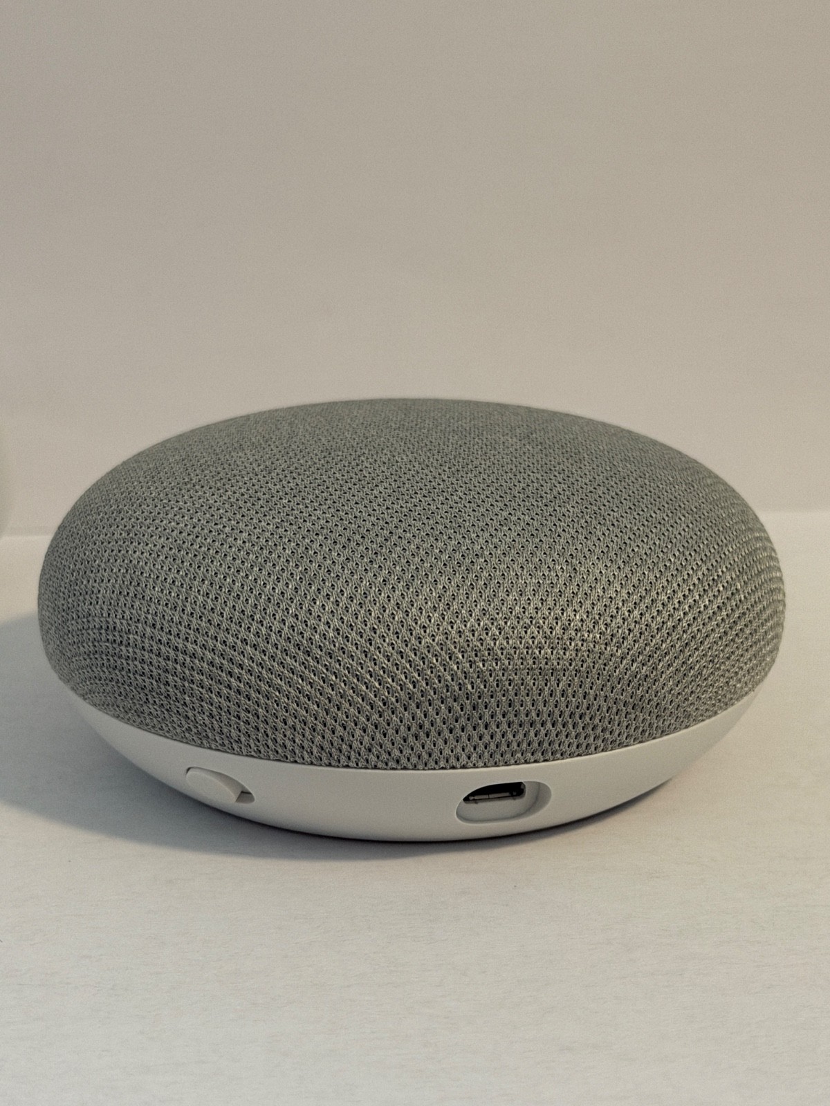 Google Nest Home Mini 1st Generation H0A Smart Assistant Speaker & Power Cord