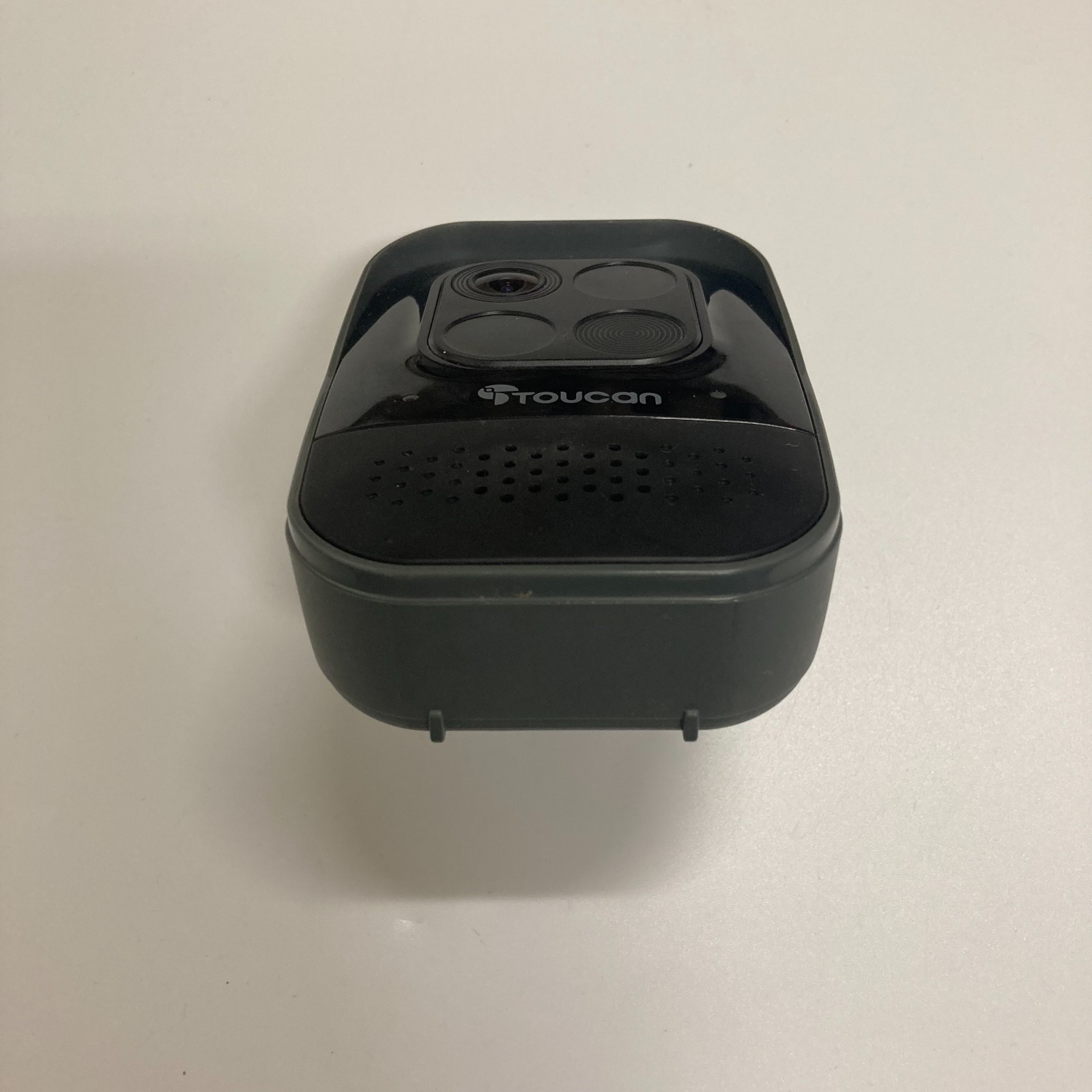 Toucan Wireless Security Camera Pro – TSCP05GR – Black – AS-IS – DOESN’T CONNECT