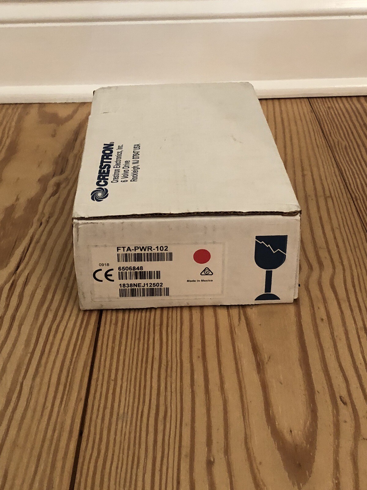 Crestron FTA-PWR-102 AC Power Outlet Module
