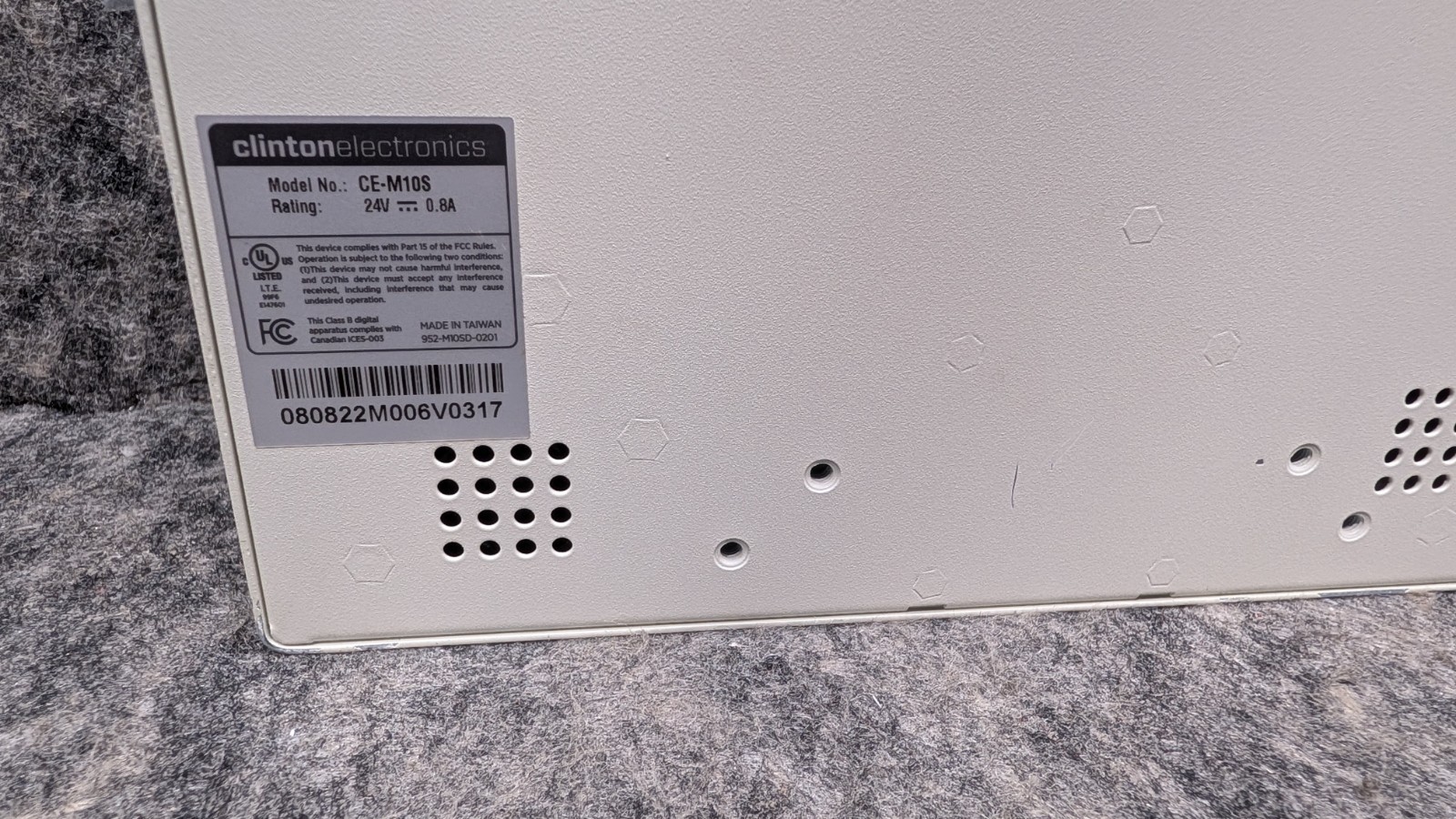 Clinton Electronics CE-M10S 10” LCD CCTV Security Monitor – Tested & Works