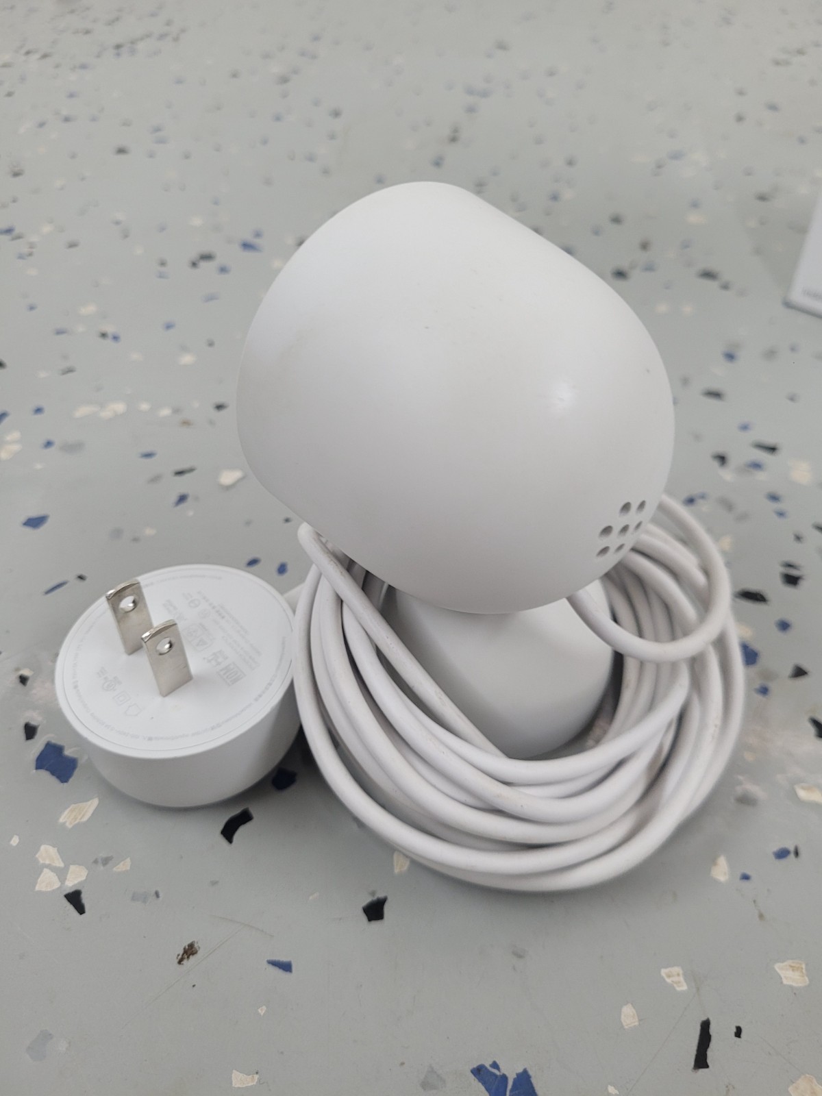 Google Nest Cam Wired Indoor Surveillance Camera – Snow (GA01998-US)