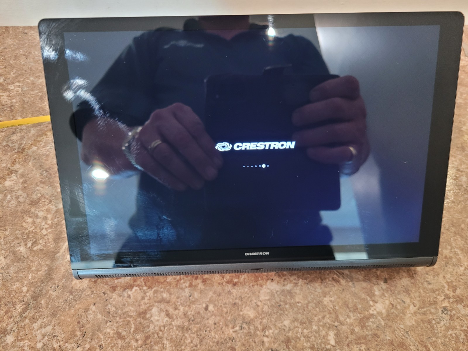 Crestron M201923006 TS-1070-B-S-T-V PoE Touchscreen Tabletop Tablet 10.1″